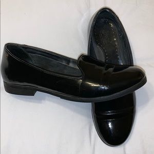 Bass black patent leather loafer size 8.5